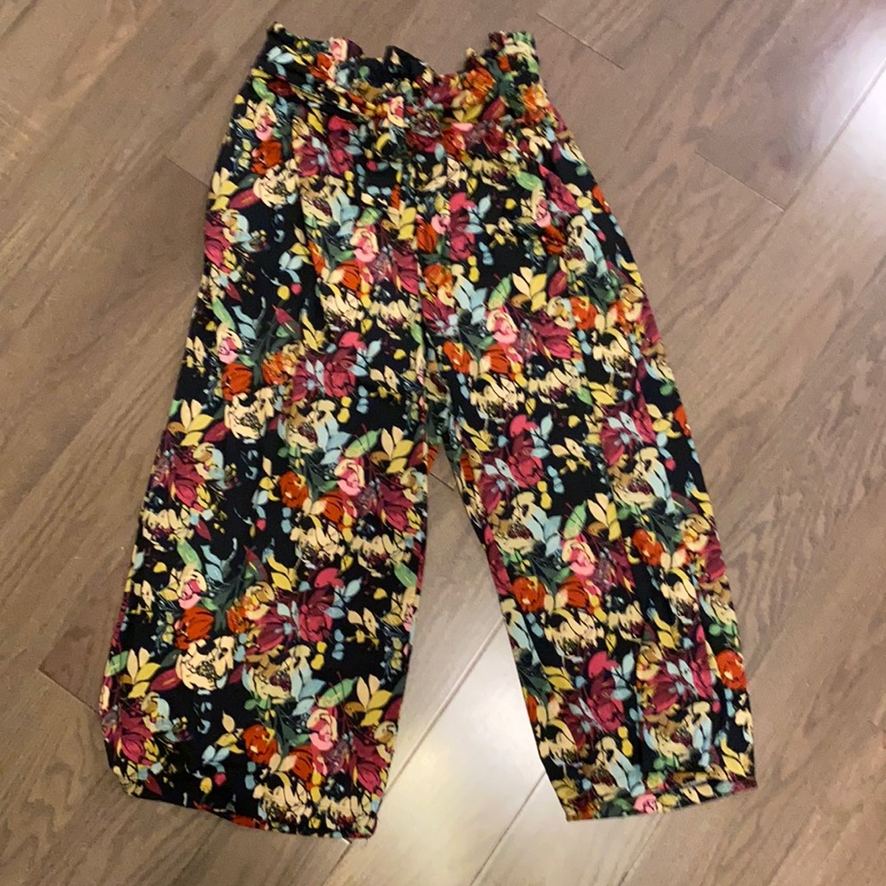 Robert Louis floral wide leg ankle pant-L